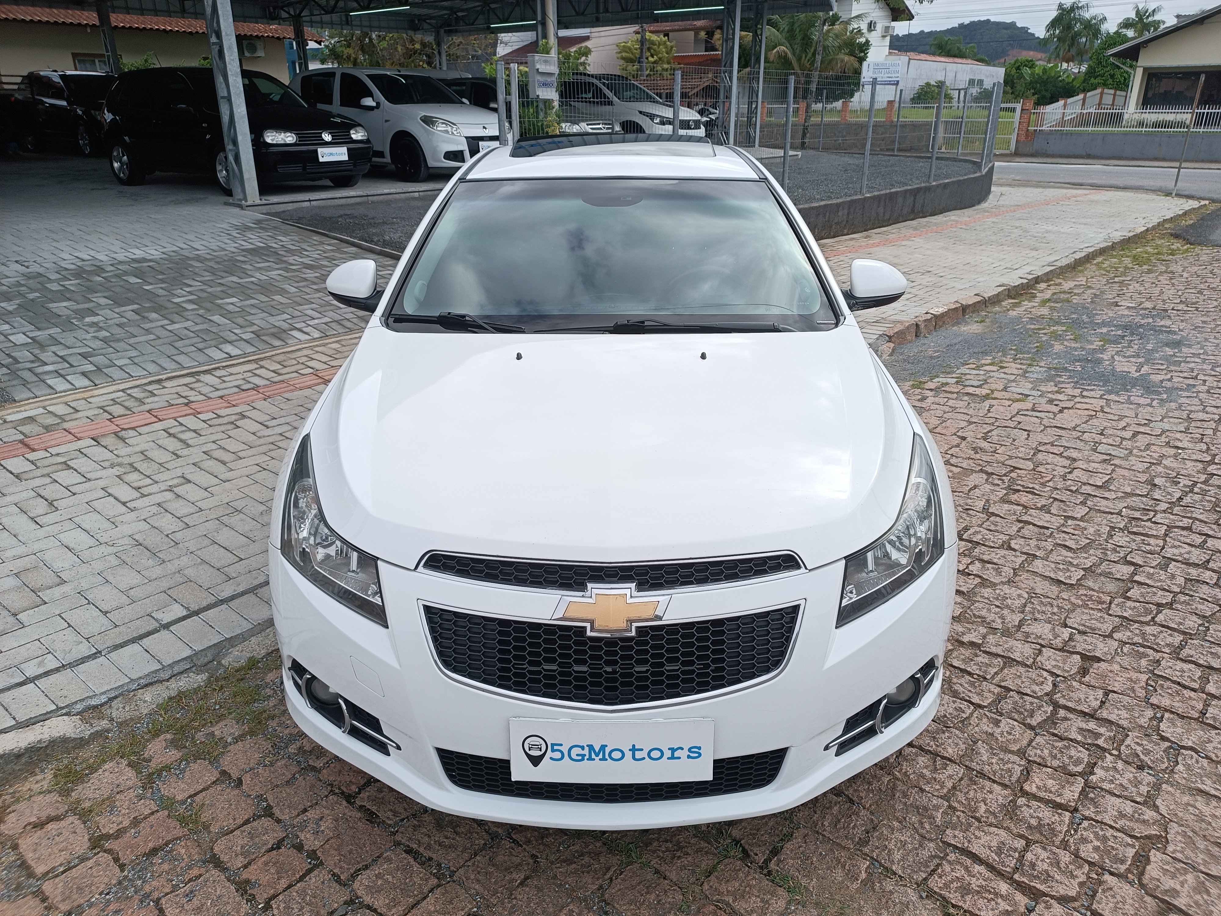 Carro/Camioneta - GM - CHEVROLET - CRUZE - HB Sport LTZ 1.8 16V FlexP. 5p Aut - 2014