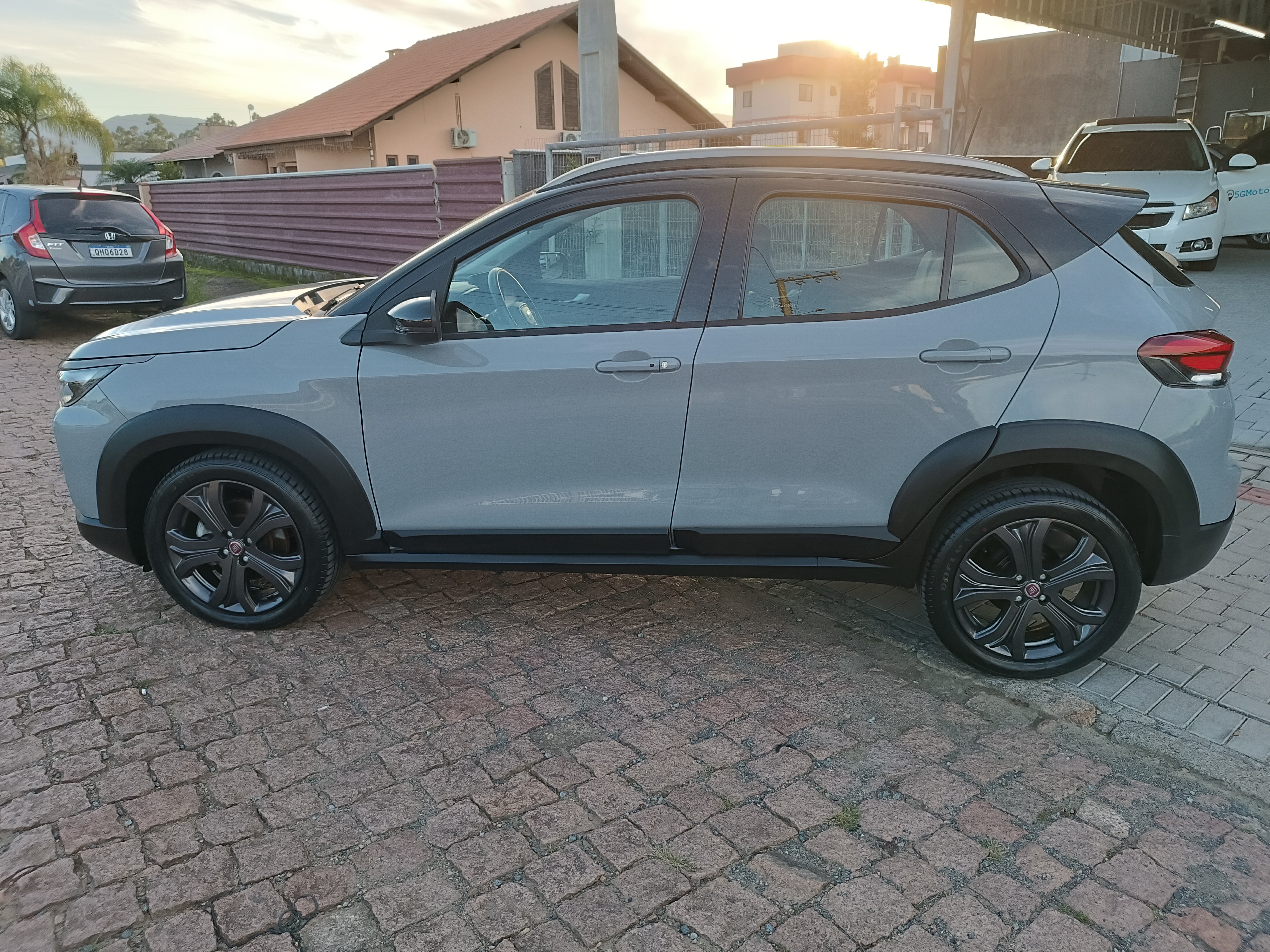 Carro/Camioneta - FIAT - PULSE - DRIVE 1.0 Turbo 200 Flex Aut. - 2022