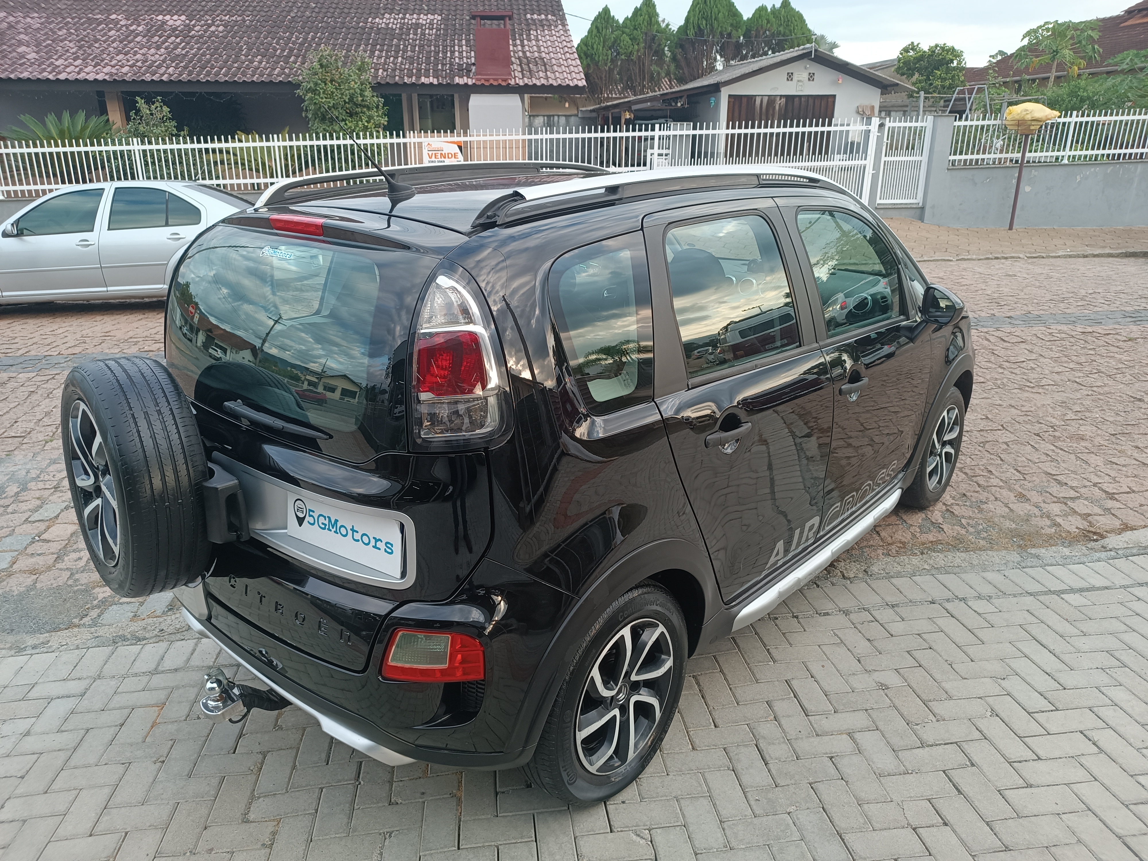 Carro/Camioneta - CITROËN - C3 - Picasso GLX 1.6 Flex 16V 5p Aut. - 2011