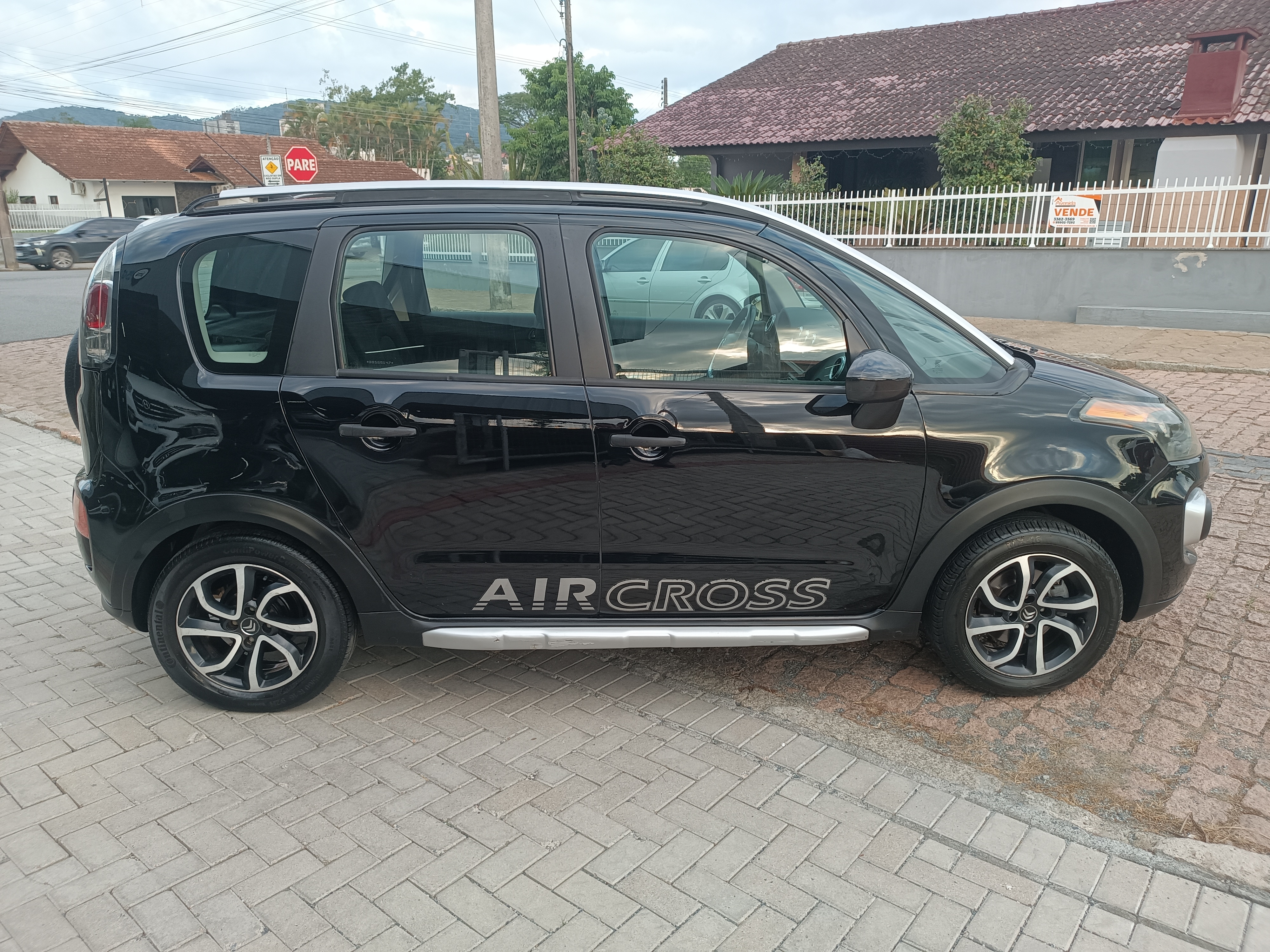 Carro/Camioneta - CITROËN - C3 - Picasso GLX 1.6 Flex 16V 5p Aut. - 2011