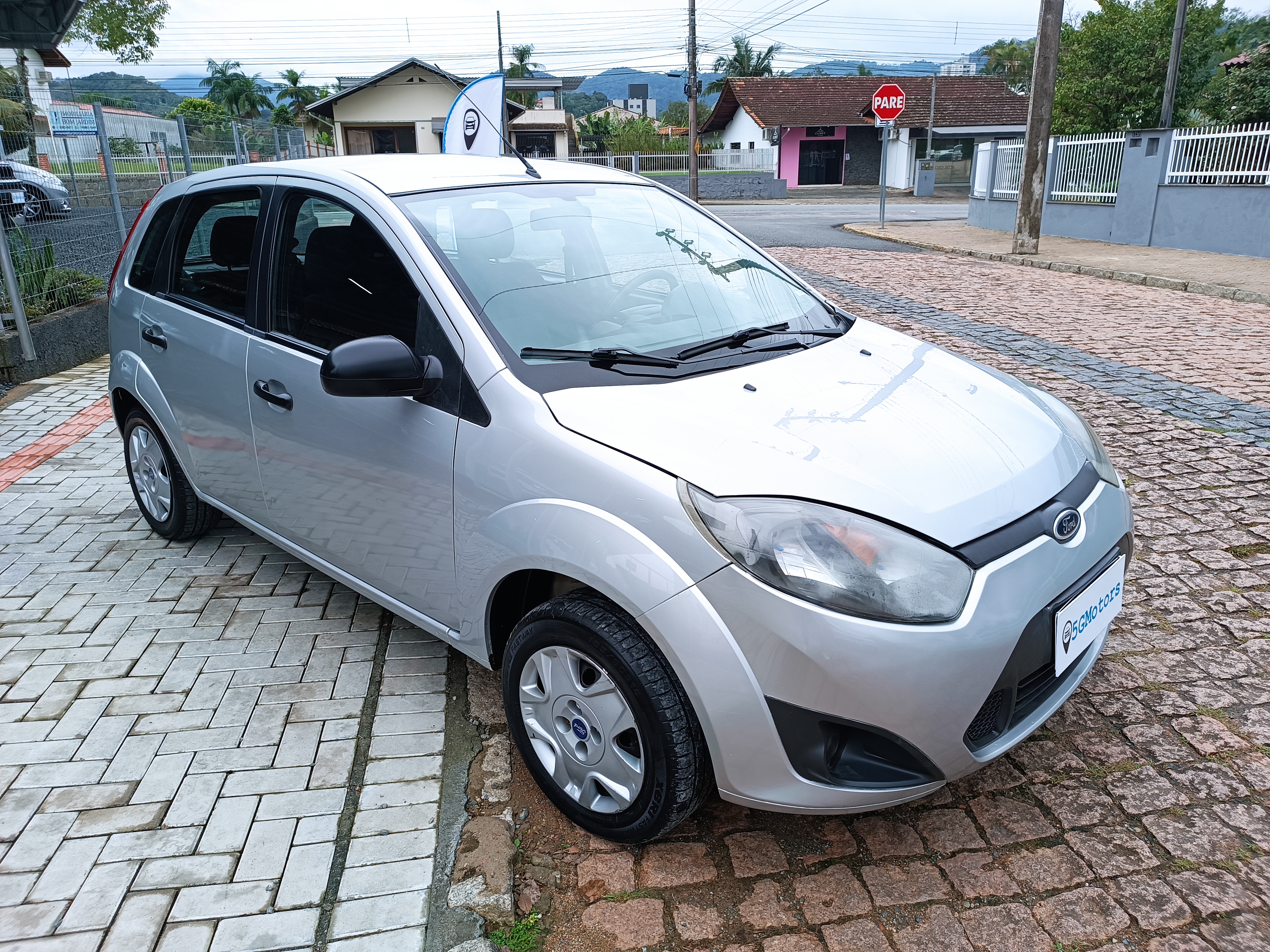 Carro/Camioneta - FORD - Fiesta - 1.0 8V Flex/Class 1.0 8V Flex 5p - 2011
