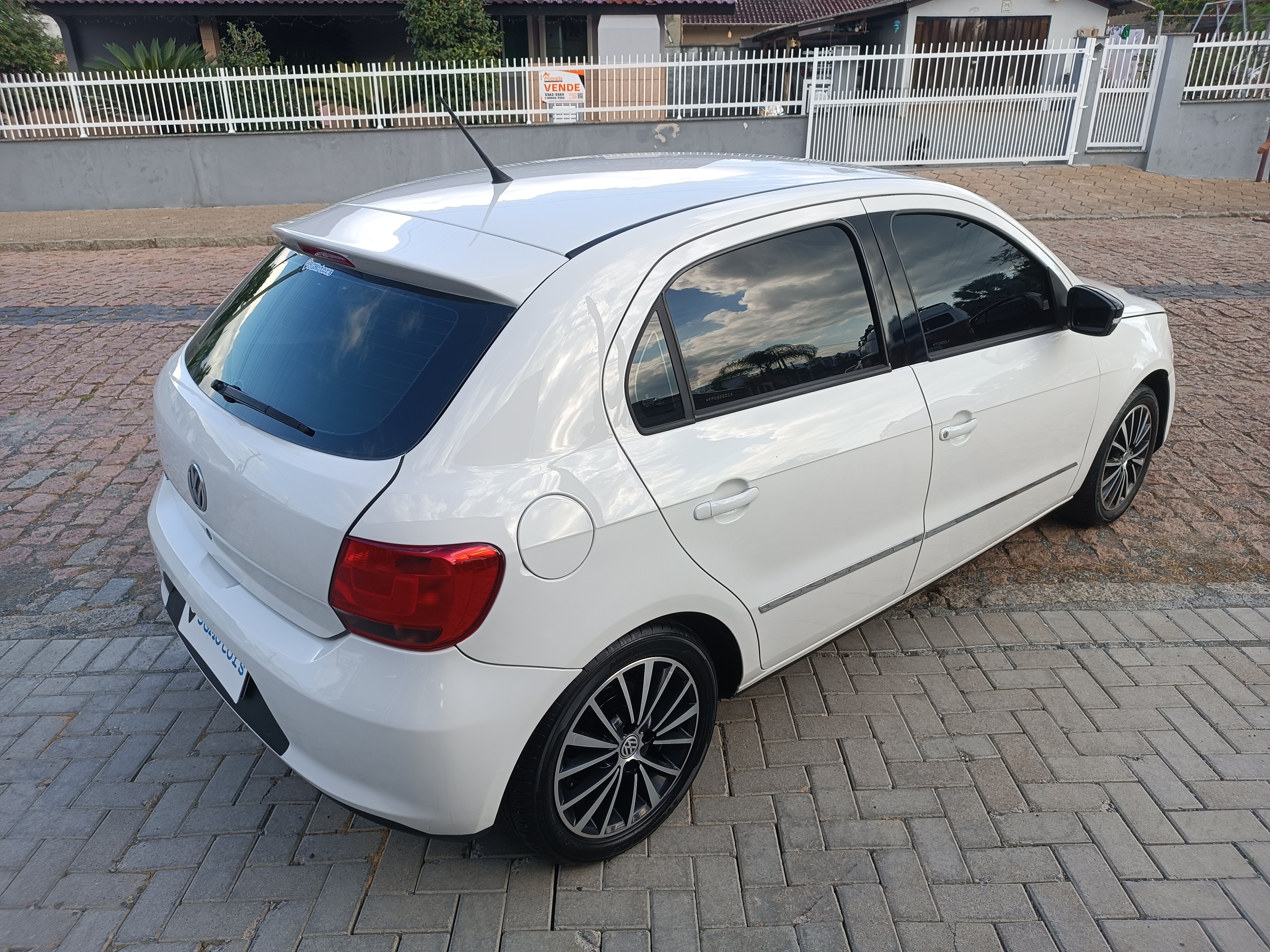 Carro/Camioneta - VW - VOLKSWAGEN - Gol - City (Trend)/Titan 1.0 T. Flex 8V 4p - 2015