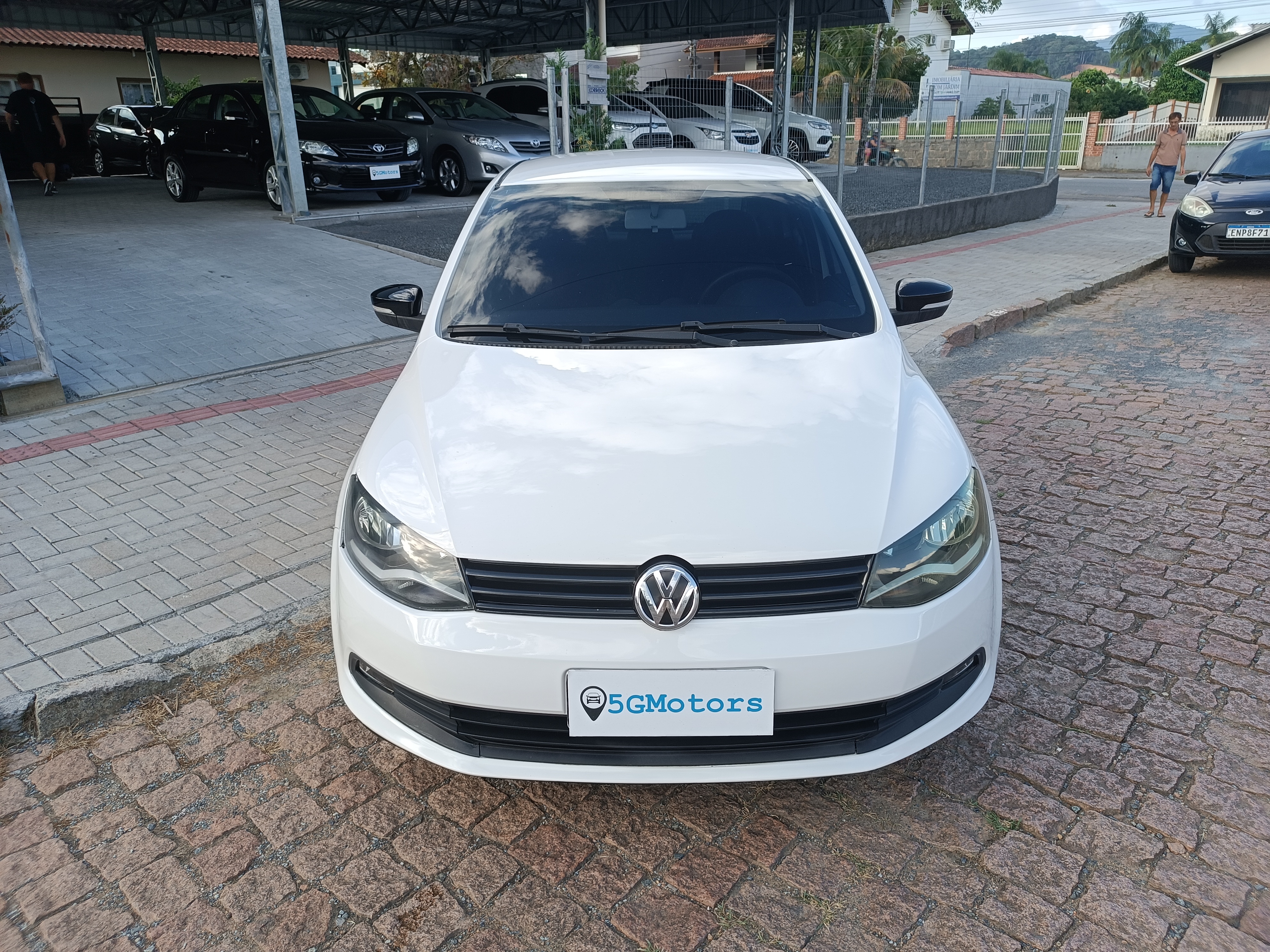 Carro/Camioneta - VW - VOLKSWAGEN - Gol - City (Trend)/Titan 1.0 T. Flex 8V 4p - 2015