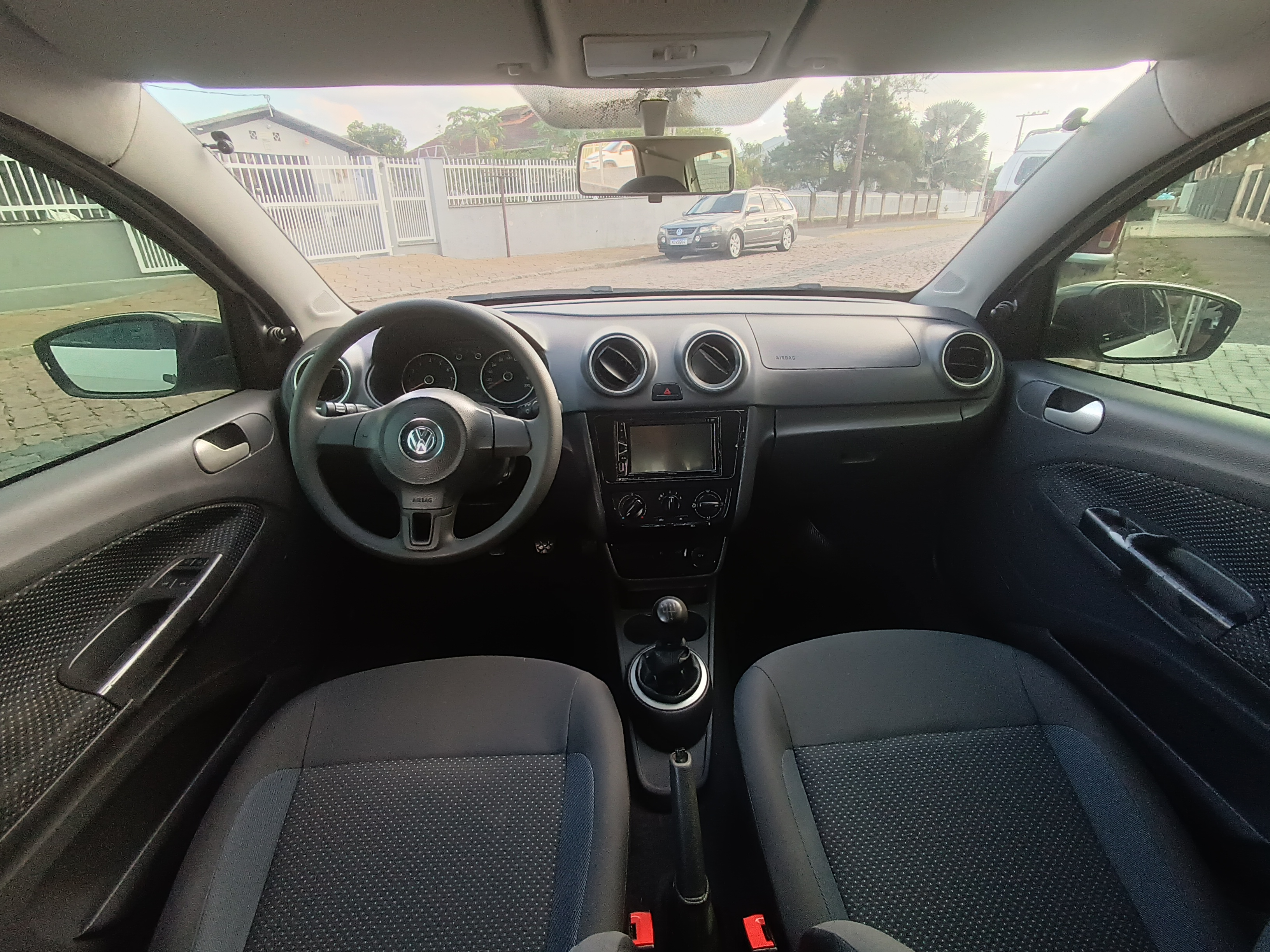 Carro/Camioneta - VW - VOLKSWAGEN - Gol - City (Trend)/Titan 1.0 T. Flex 8V 4p - 2015