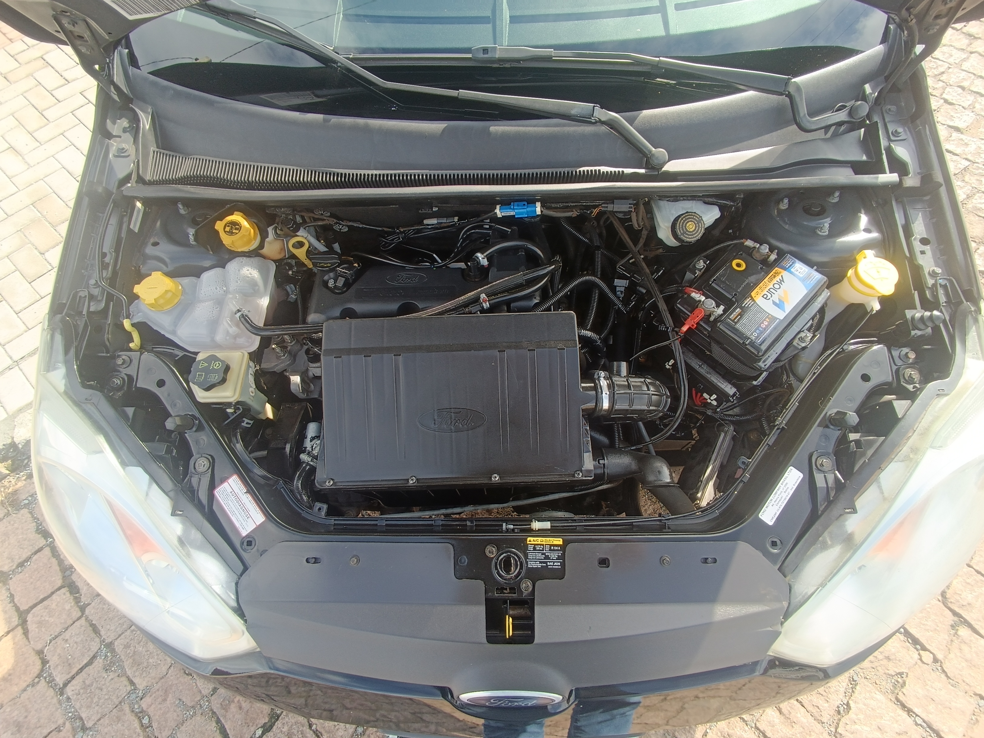 Carro/Camioneta - FORD - Fiesta - Sed. 1.6 8V Flex 4p - 2013